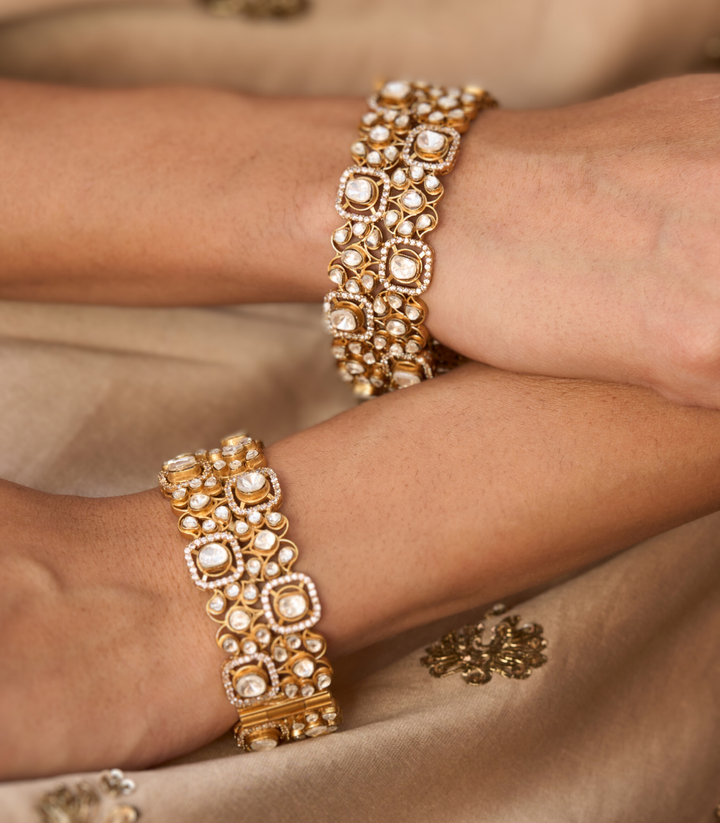 AARTI GOLD PLATED  KUNDAN BANGLES