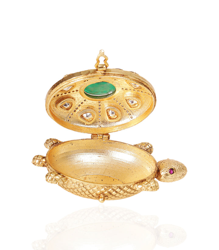 GOLD PLATED GREEN TORTOISE ORNATE BOX