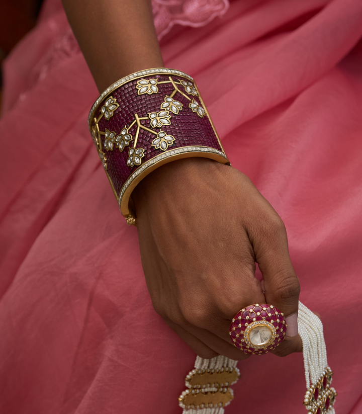 JAANVI RED KUNDAN BANGLES