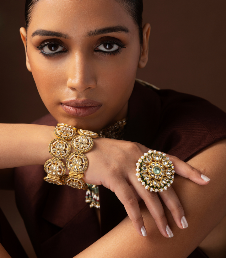 SANVI GREEN KUNDAN RING