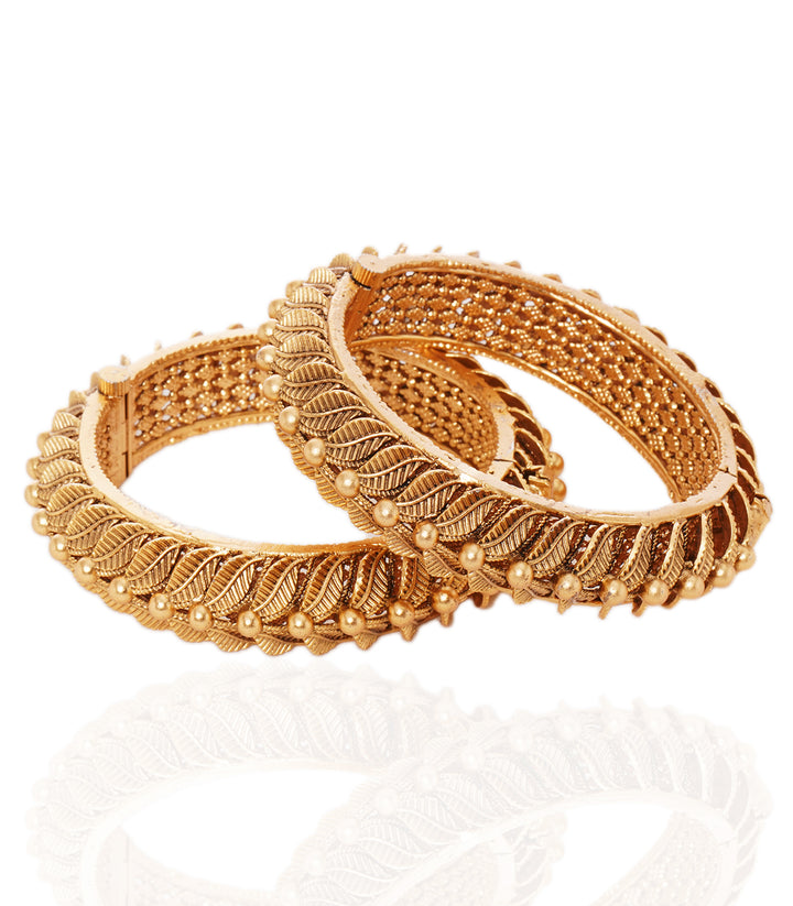 SHWETA GOLD PLATED BANGLES