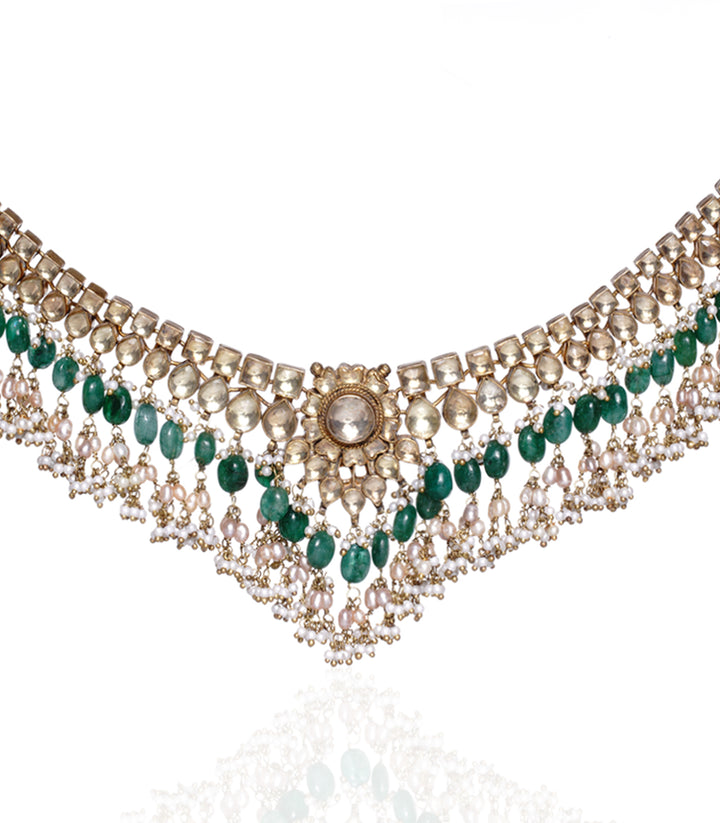 GOLD PLATED LIGHTWEIGHT GREEN KUNDAN NECKLACE SET WITH SMALL WHITE PEARLS & GREEN DROPS